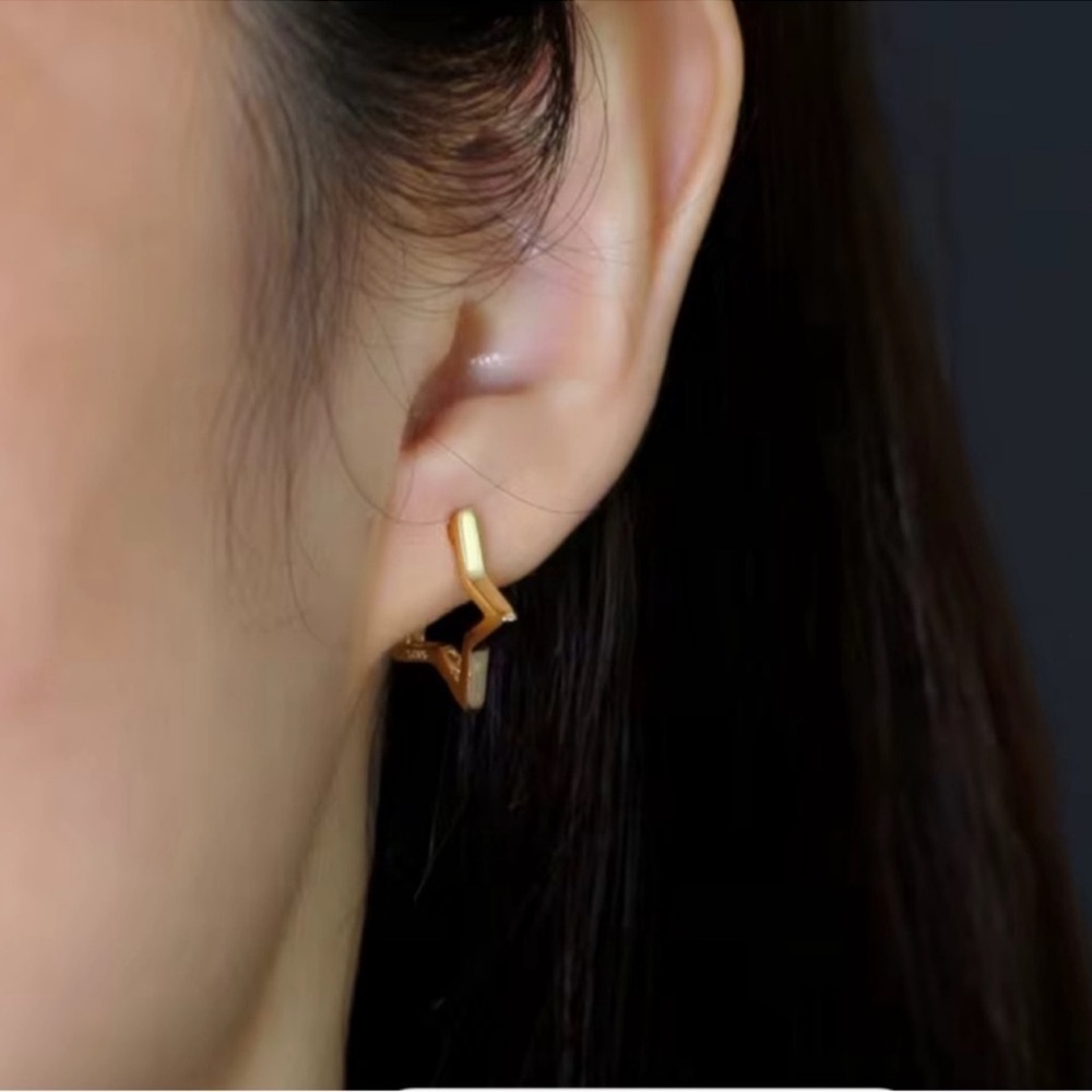 NEW! 925 Sterling Silver Gold Star Hoop Earrings A5-181 - Picture 3 of 7